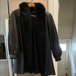 Elegant Black Leather Coat with Fur Trim